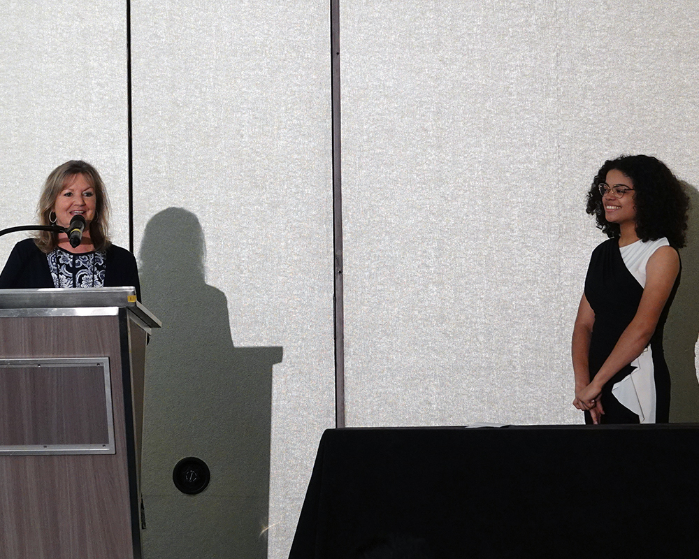 Barbara Wallace Honored at AAHA Conference